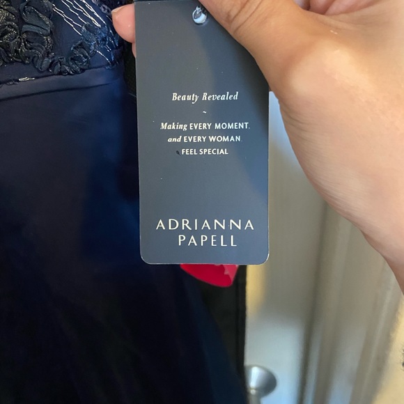 ADRIANNA PAPELL High low dress. - Picture 8 of 9